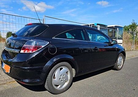 Opel Astra GTC 1.8 Selection 110 Jahre