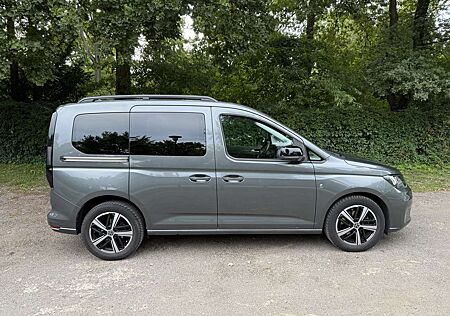 VW Caddy Volkswagen 1.5 TSI BMT HeckFlügelTür AnhängerK SitzHZ Garantie