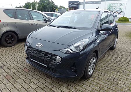 Hyundai i10 Select 1. Hand Wie Neu Garagenwagen