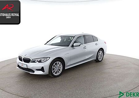 BMW 330 e xDrive ADVANTAGE HUD,HARMAN/K,ACC,KAMERA