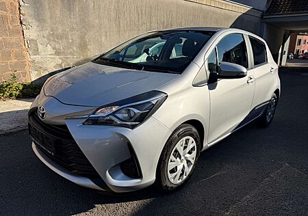 Toyota Yaris 1.0 Comfort *Navi/Touch/Klima/Kamera*