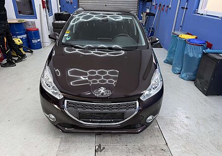 Peugeot 208 Allure