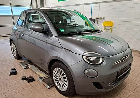 Fiat 500E 320 Km Reichweite Navi - Klimaautomatik