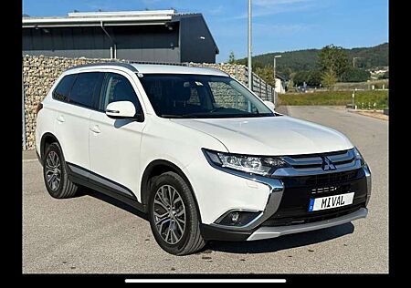 Mitsubishi Outlander 2.2 DI-D 4WD Aut. Edition 100