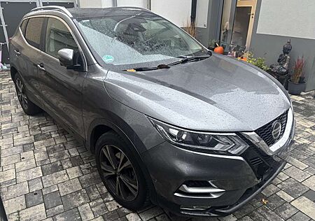 Nissan Qashqai gebraucht kaufen Nissan Qashqai 1.3 DIG-T DCT N-CONNECTA