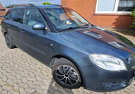 Skoda Fabia 1.6 16V Combi Ambiente