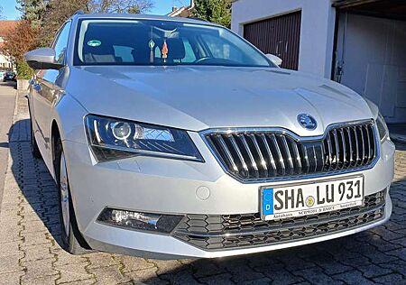 Skoda Superb Combi 2.0 TDI DSG Ambition