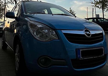 Opel Agila 1.0