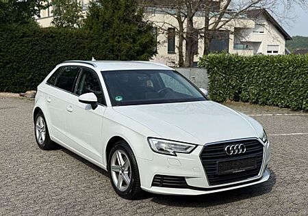 Audi A3 Limousine,Volldigitales Kombiinstrument,Navi
