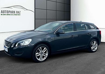 Volvo V60 Kombi Momentum AUTOMATIK *KLIM*SH*ALU*AHK*