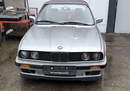 BMW 316i 316 E30 4 Türer mit Schiebedach