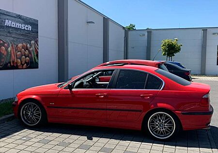 BMW 320i 320