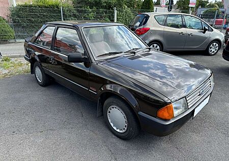 Ford Escort 1,1l LASER mit H-Kennzeichen