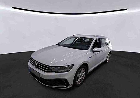 VW Passat Variant gebraucht kaufen VW Passat Variant Volkswagen GTE 218 PS DSG *GTE*AHK LED NAVI