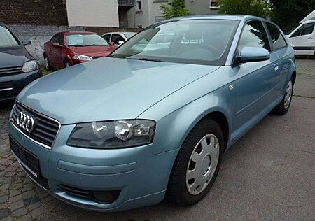 Audi A3 1.6 Attraction Automatik Scheckh. 1.Hand