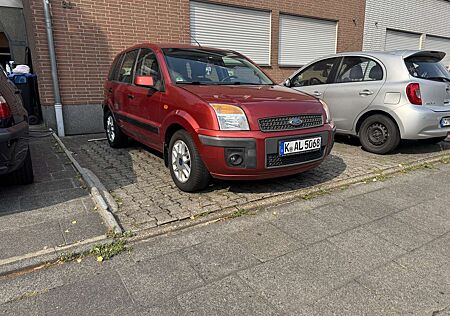 Ford Fusion Style