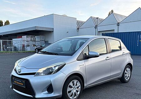 Toyota Yaris Hybrid Life/1.HAND/SCHECKHEFT/KAMERA/BT