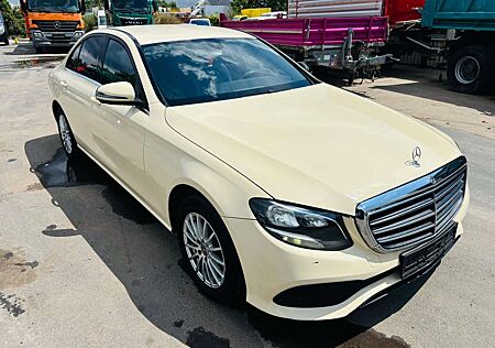 Mercedes-Benz E 220 d *Leder / Sitzheizung / Tempomat