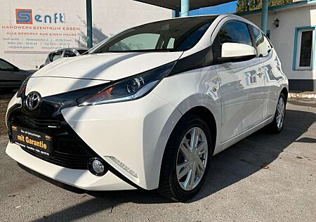 Toyota Others Aygo AYGO x-play touch Scheckheft Garantie
