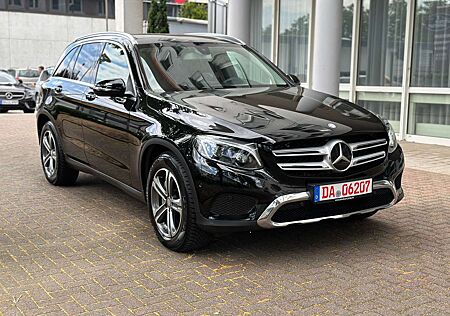 Mercedes-Benz GLC 250 d 4Matic/Tüv-Neu/AMG-Line/Panorama