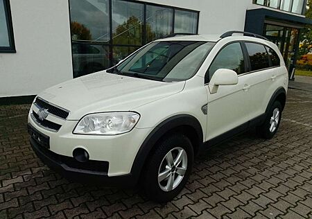 Chevrolet Captiva +2.4+2WD+7+Sitzer+LS+Family+Edition