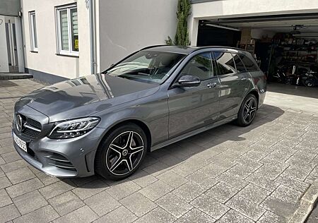 Mercedes-Benz C 300 T 9G-TRONIC AMG Line