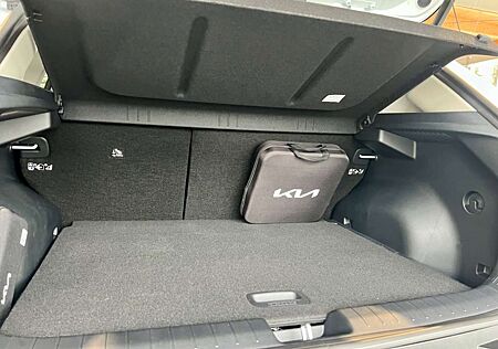 Kia EV4 81kwH FWD EARTH *UPG /TECH/ WINTER/DRIVE /SOUND* N