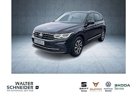 VW Tiguan Volkswagen 2.0 TDI DSG Active Navi IQ.Light AHK Pano