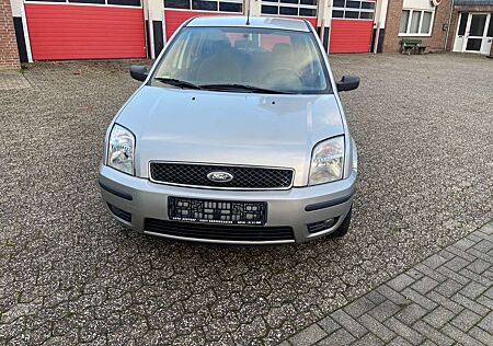 Ford Fusion 1.4 +