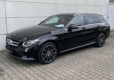 Mercedes-Benz C 300 e T PHEV Aut. Avantgarde AHK Alu18 Tmat elKoff Led