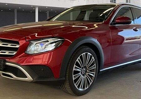 Mercedes-Benz E 400 d 4M All-Terrain 98 T/NP MASSAGE STAND AHK