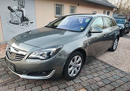 Opel Insignia A Sports Tourer/ACC/NAVI/KAMERA/BI XENO