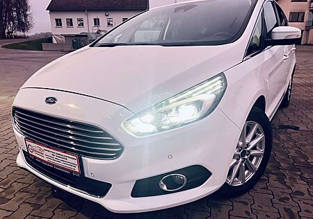 Ford S-Max Titanium, KD+Zahnriemen neu, TÜV Neu,7sitzer, AHK