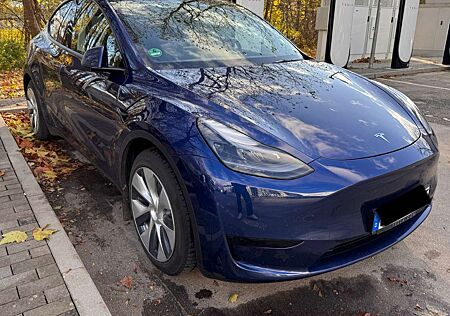 Tesla Model Y RWD + Trailer Hitch