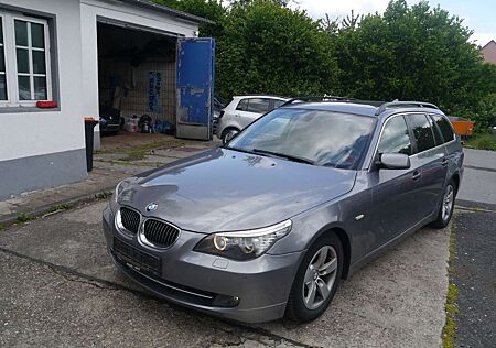 BMW 525 / Pano / Navi / Leder /Saugtür