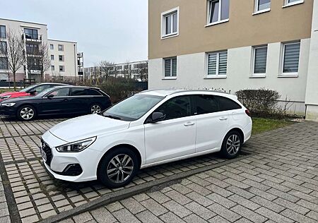 Hyundai i30 Kombi Kombi 1.4 YES!