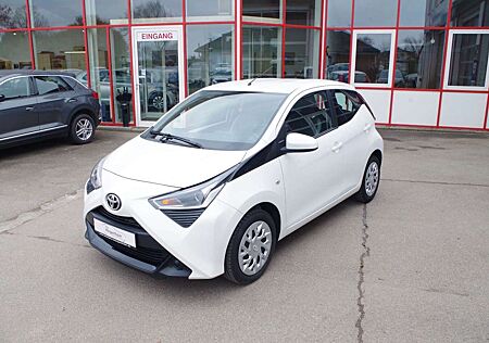 Toyota Aygo 1.0 x-Play, Rückfahrkamera, DAB, X-Connect