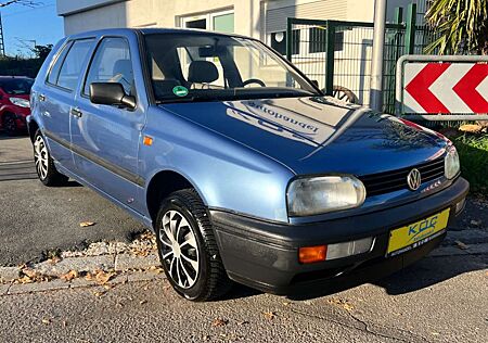 VW Golf Volkswagen 1.8 / AUTOMATIK