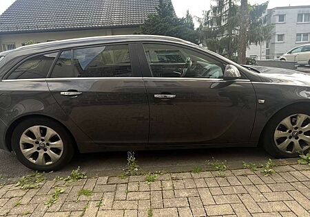 Opel Insignia Sports Tourer Diesel 2.0 CDTI Sports Tour