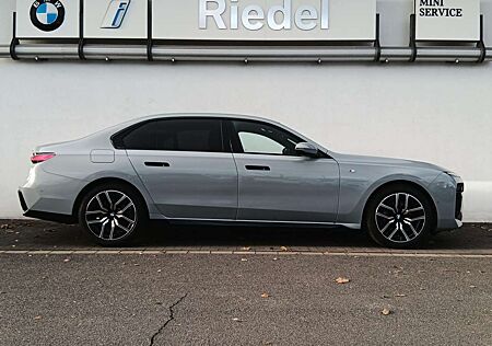 BMW 740 d xDrive M Sportpaket*Integal-Aktivlenk*AHK*