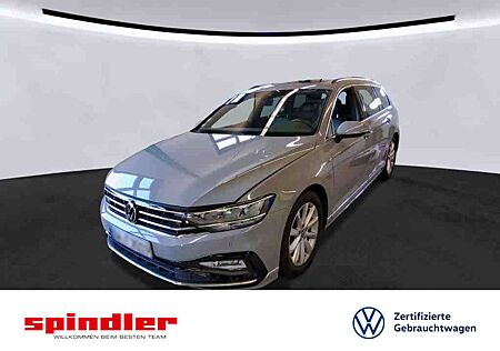 VW Passat Variant Volkswagen R-Line 2.0TSI DSG/ Pano, AHK, LED