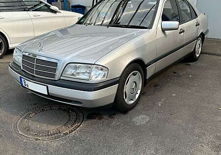 Mercedes-Benz C 180 Esprit