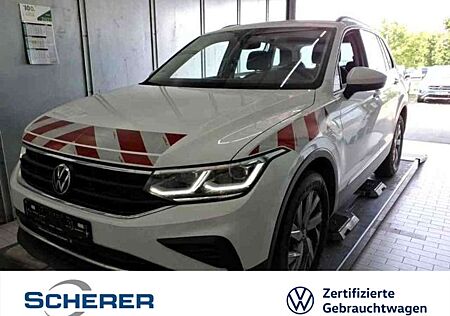 VW Tiguan Volkswagen Life 2.0 TDI DSG 4x4 ACC AHK LED NAVI PDC
