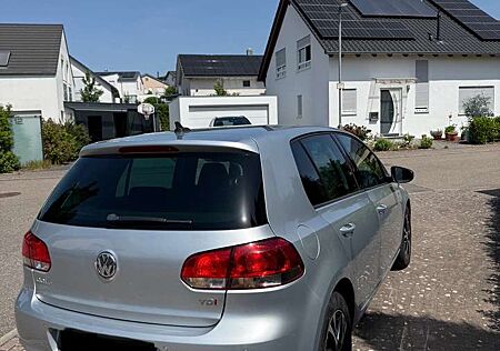 VW Golf Volkswagen 1.6 TDI DPF MATCH