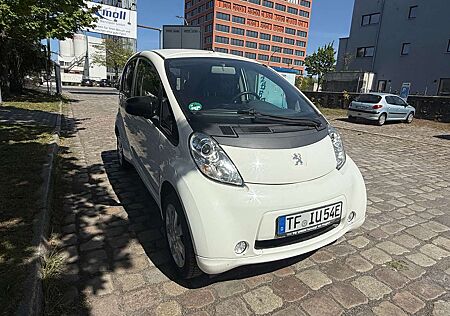 Peugeot iOn Modell 2017