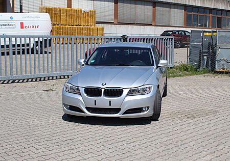 BMW 320i 320