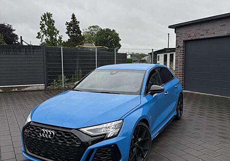 Audi RS3 TFSI quattro S tronic