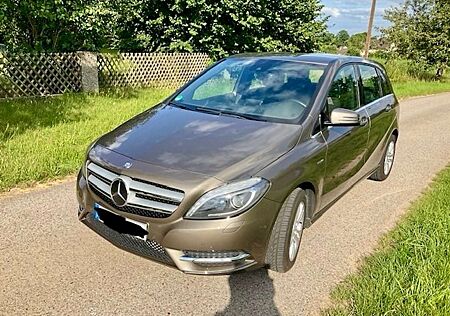 Mercedes-Benz B 180 BlueEFFICIENCY Sports Tourer