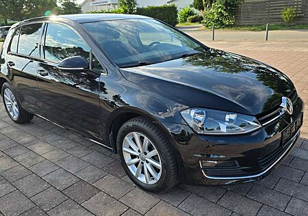 VW Golf Volkswagen Lounge BMT 110PS GRA PDC MFL SERVICE BREMSEN NEU