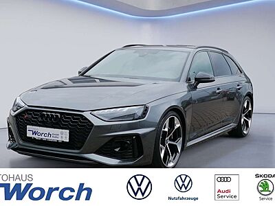 Audi RS4 competition Schalensitz+Pano+AHK+290km/h+B&O